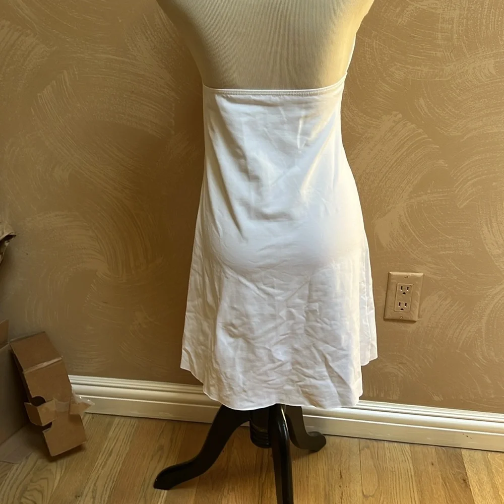 VIX ClassicWhite Halter Dress/Swim Cover-Up. S - Picture 8 of 9